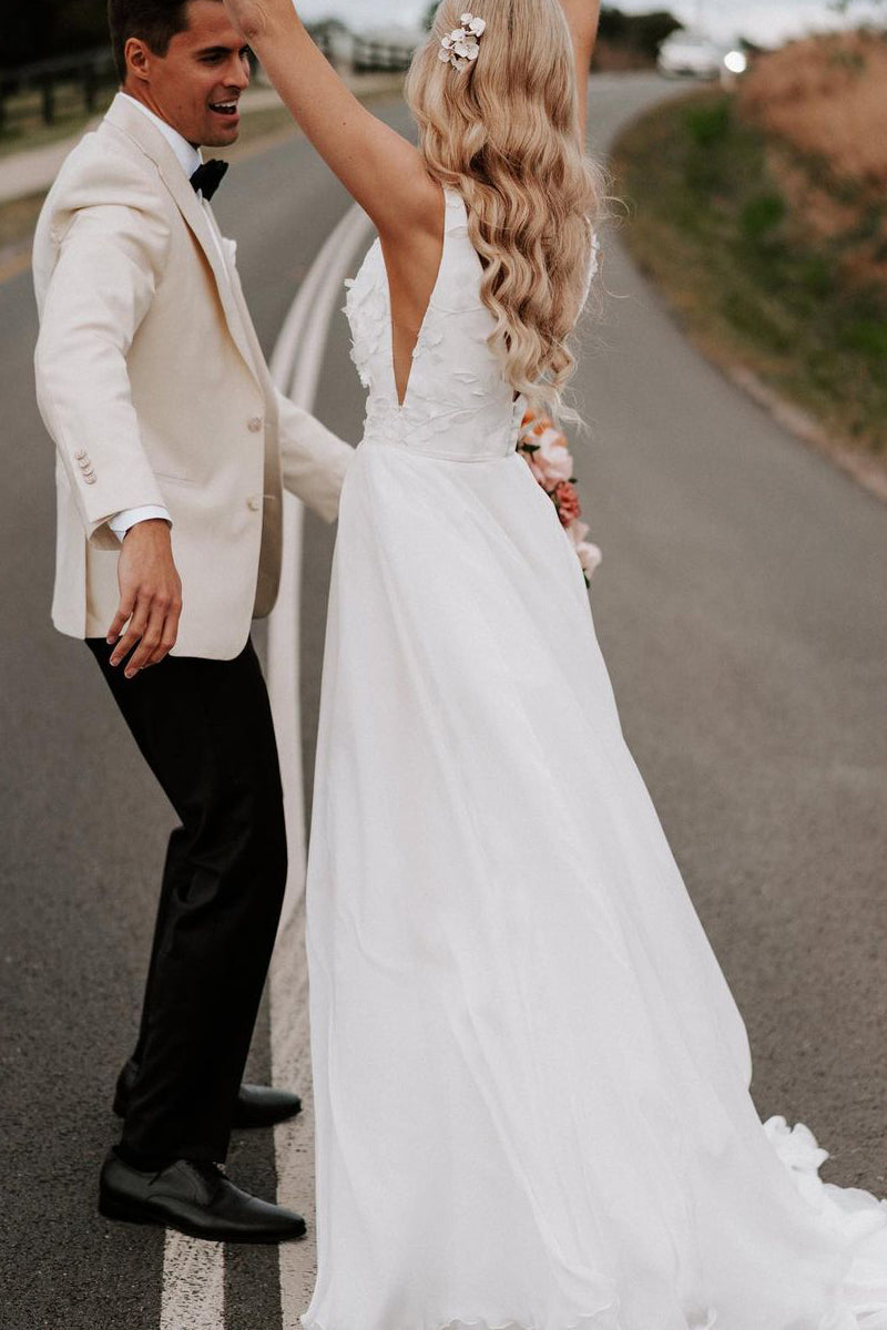 Graceful A-Line V Neck White Chiffon Wedding Dresses Gown with Appliques HS674