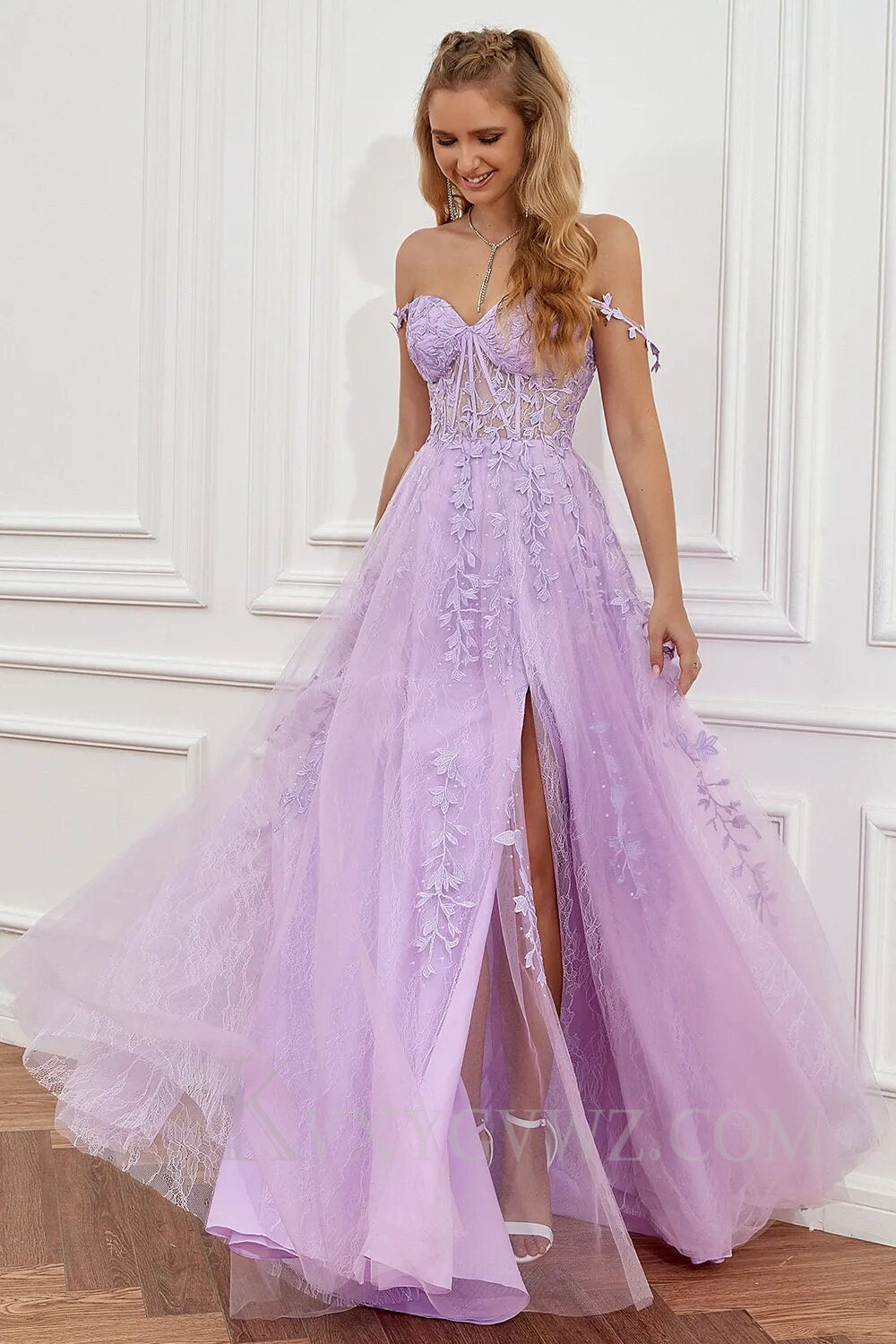 A Line Spaghetti Straps Light Green Sweetheart Prom Dress with Appliques LF011