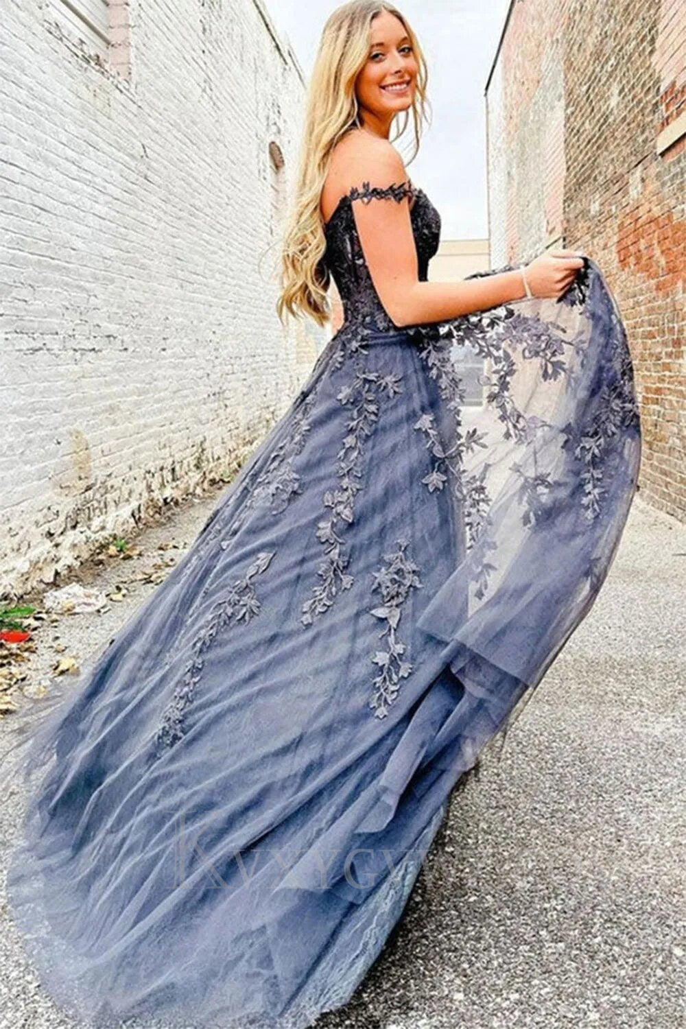A Line Spaghetti Straps Light Green Sweetheart Prom Dress with Appliques LF011
