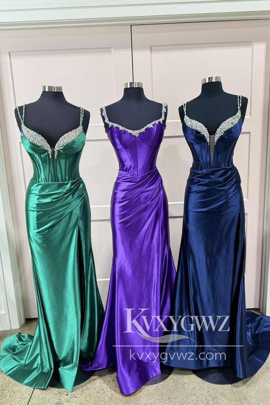 Stunning Mermaid V Neck Evening Gown Fuchsia Satin Slit Prom Dress with Beading LF1105