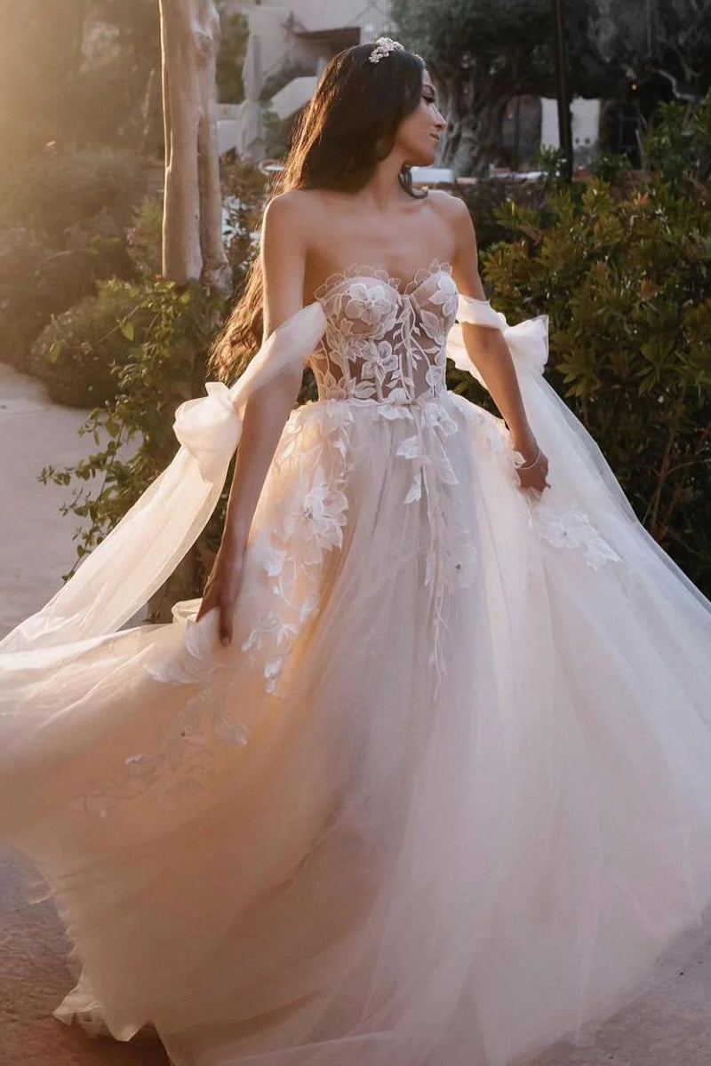 Cute A Line Sweetheart Tulle Wedding Dresses Gown with Appliques HS667