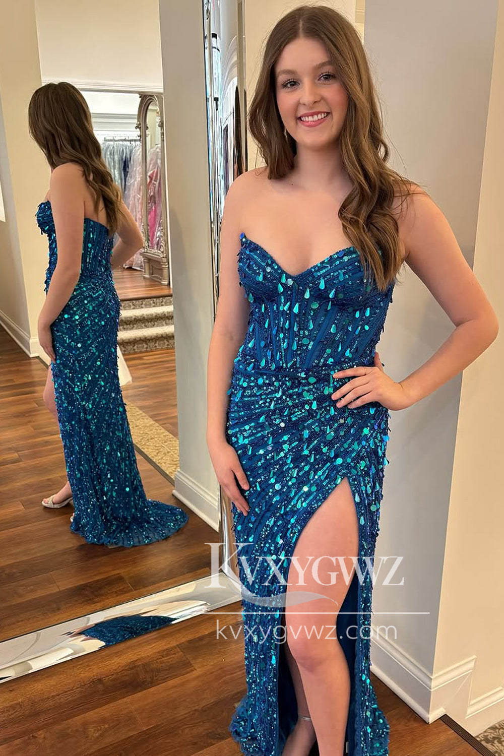 Mermaid V-neck Royal Blue Evening Gown Sequins Long Prom Dress with Slit LF1399
