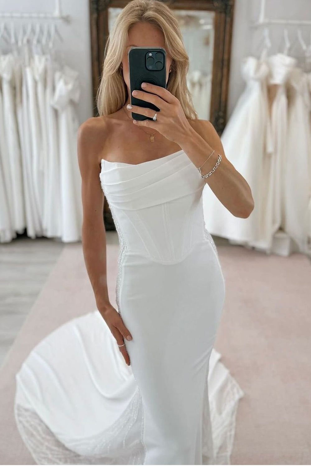Graceful Simple Mermaid Scoop Neck Satin Long Wedding Dresses Gown HS944