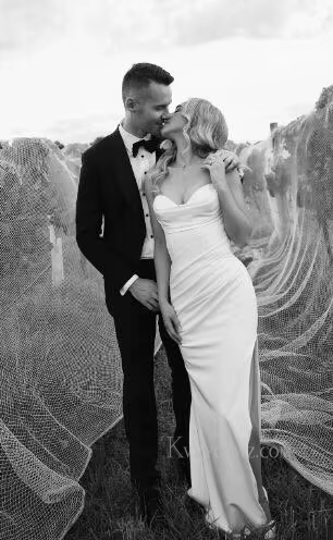 Elegant Sweetheart Satin Sweep Train Wedding Gown/Dress HS407