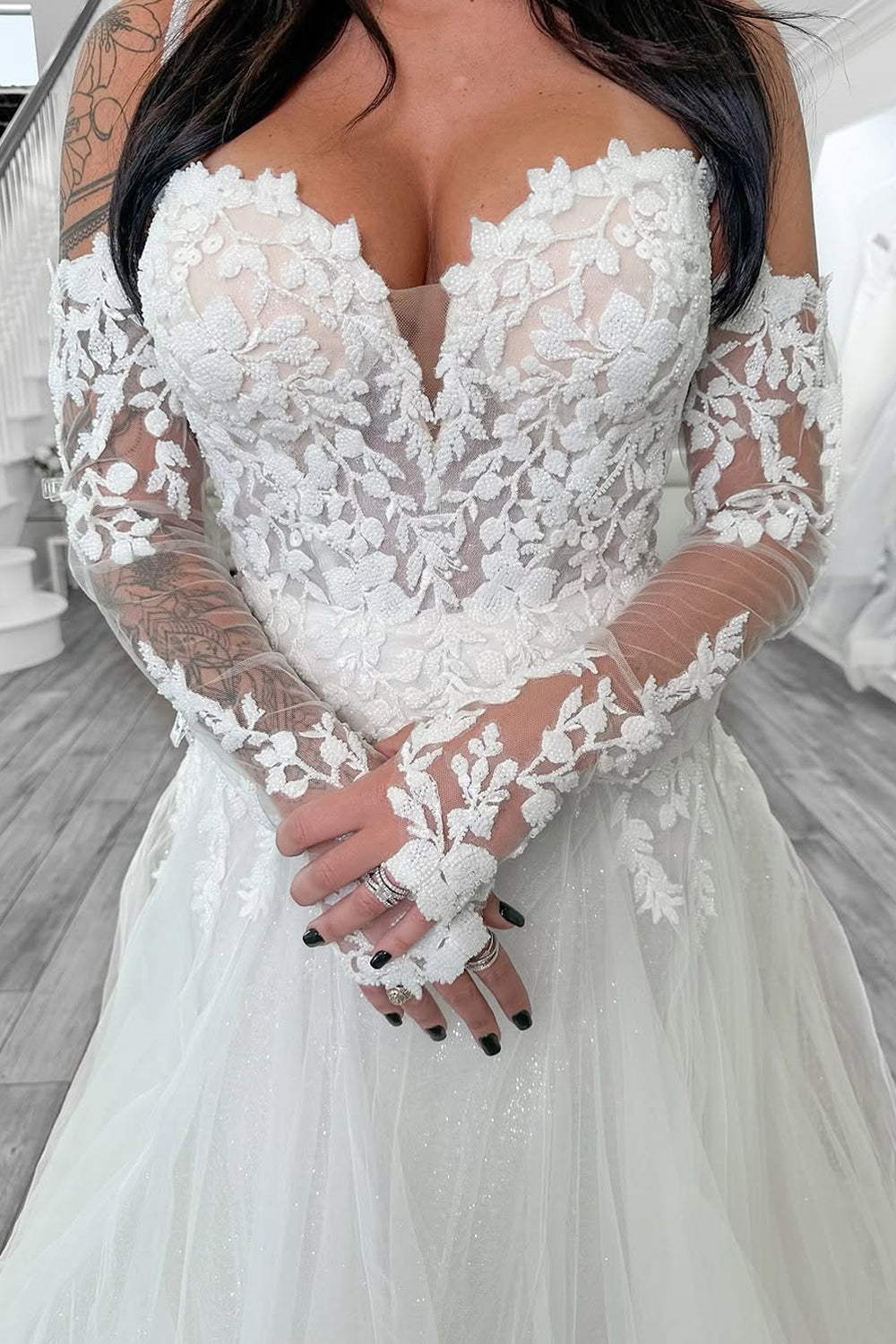 Cute A Line V Neck Tulle Wedding Dresses Gown with Beading Appliques HS877