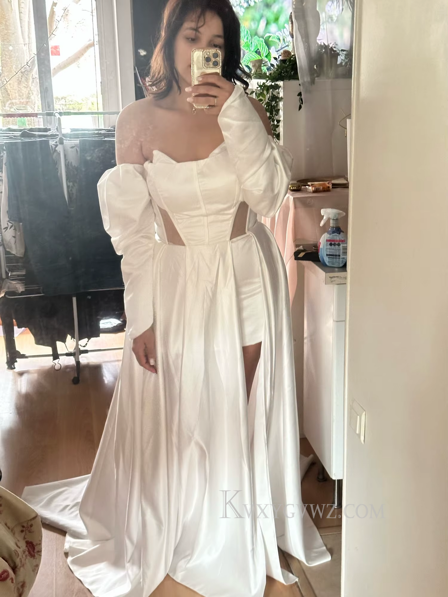 Sweetheart Satin Sweep Train Wedding Gown/Dress With Long Sleeves HS409