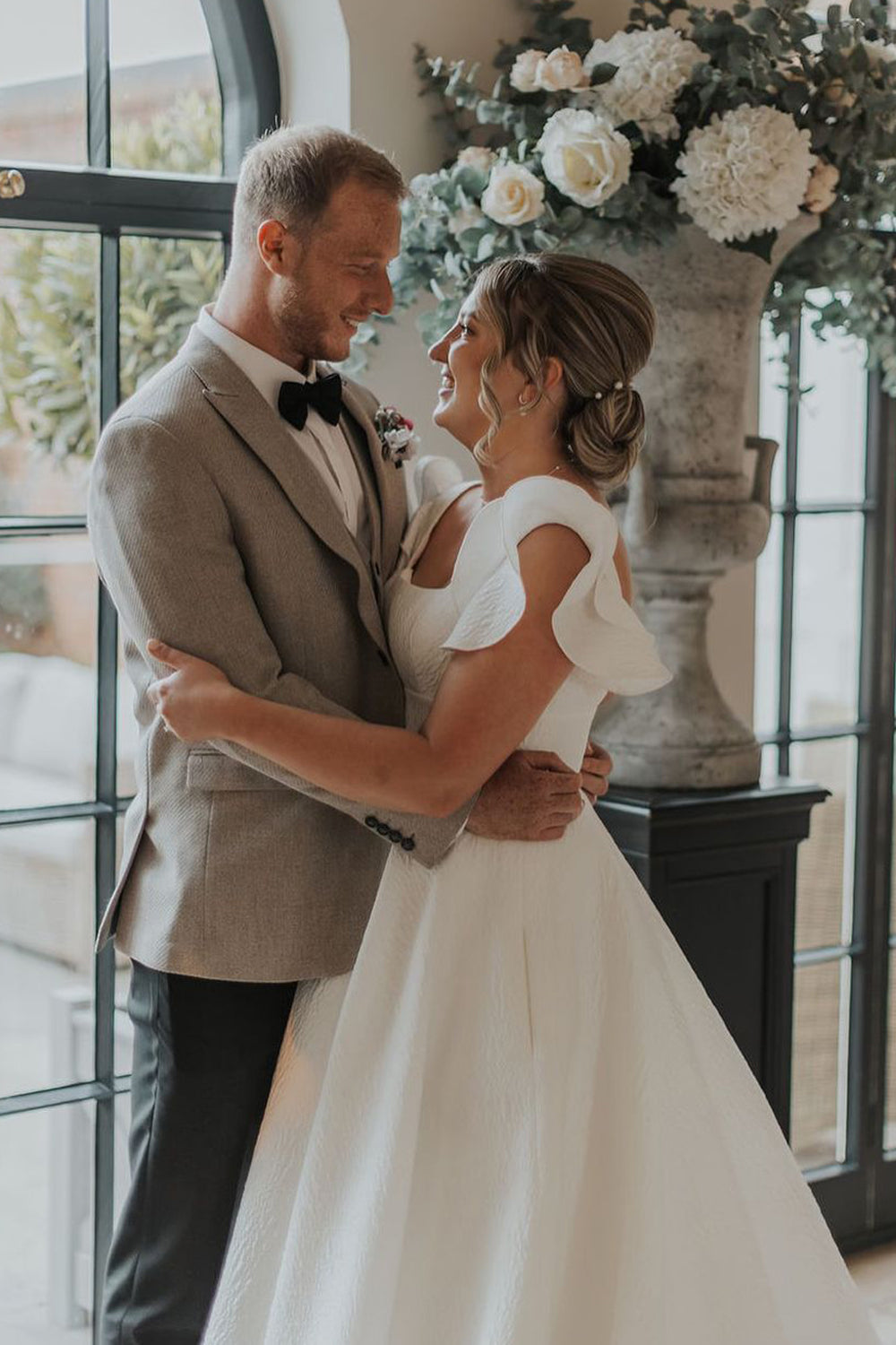 Pastoral Style A Line Square Neck Satin Long Wedding Dresses Gown with Ruffled Sleeves HS953