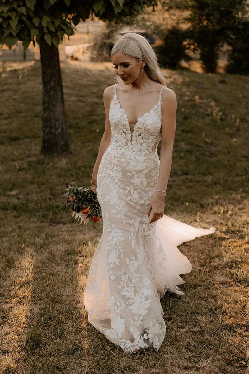 Glamorous Mermaid V Neck Tulle Wedding Dresses Gown with Appliques HS684