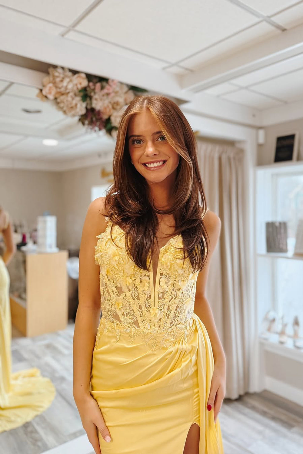 Stunging Sheath Sweetheart Yellow Satin Prom Dress Gown with Slit LF1347