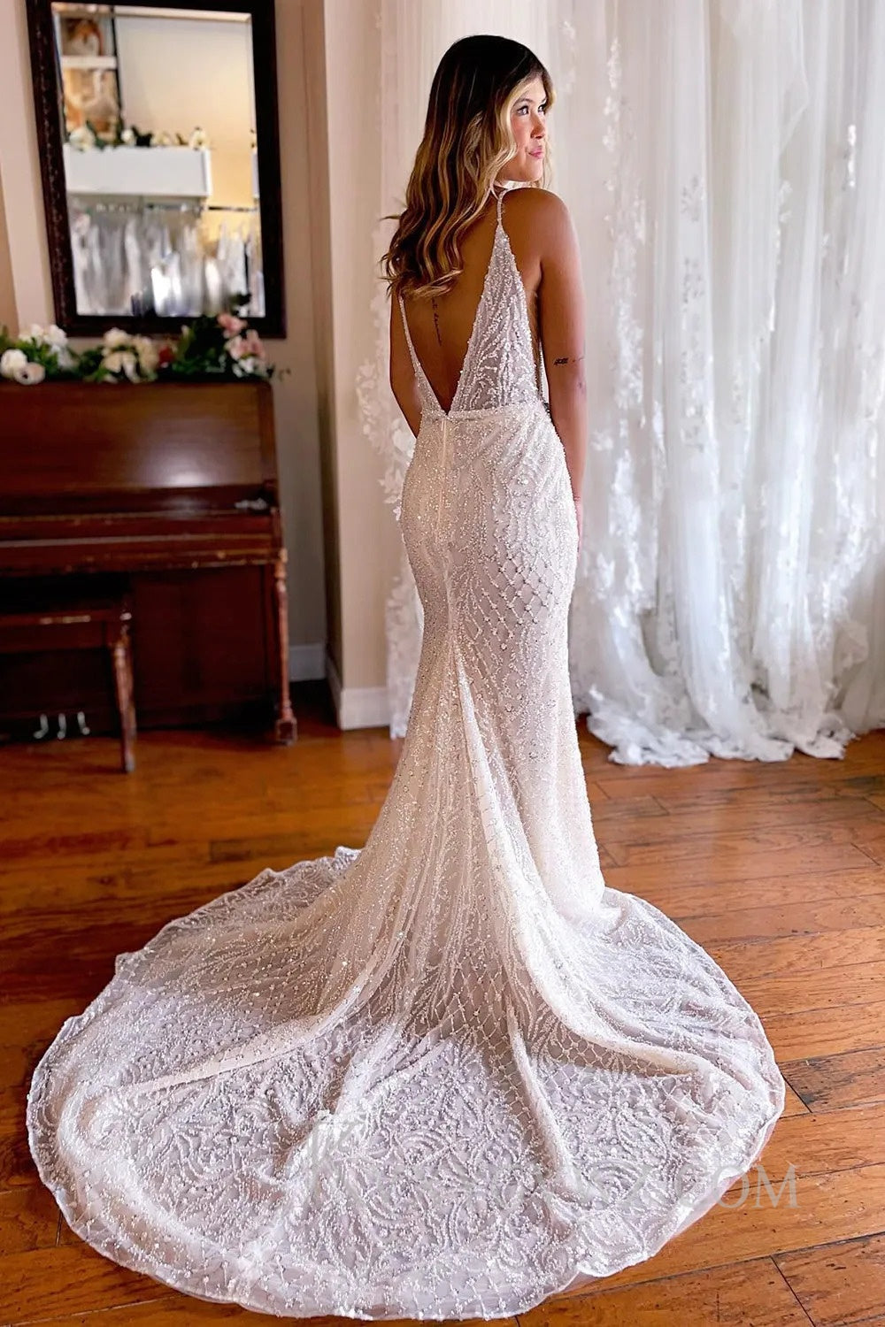 Sparkly Mermaid White Lace Backless Sweep Train Long Wedding Dress HS373