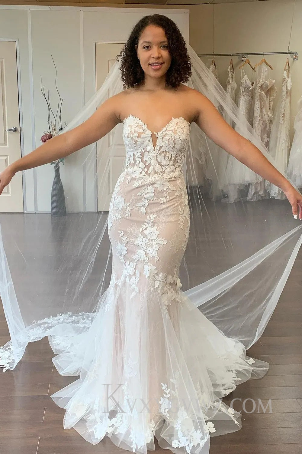 Ivory Mermaid Sweetheart Long Wedding Dress with Lace HS380