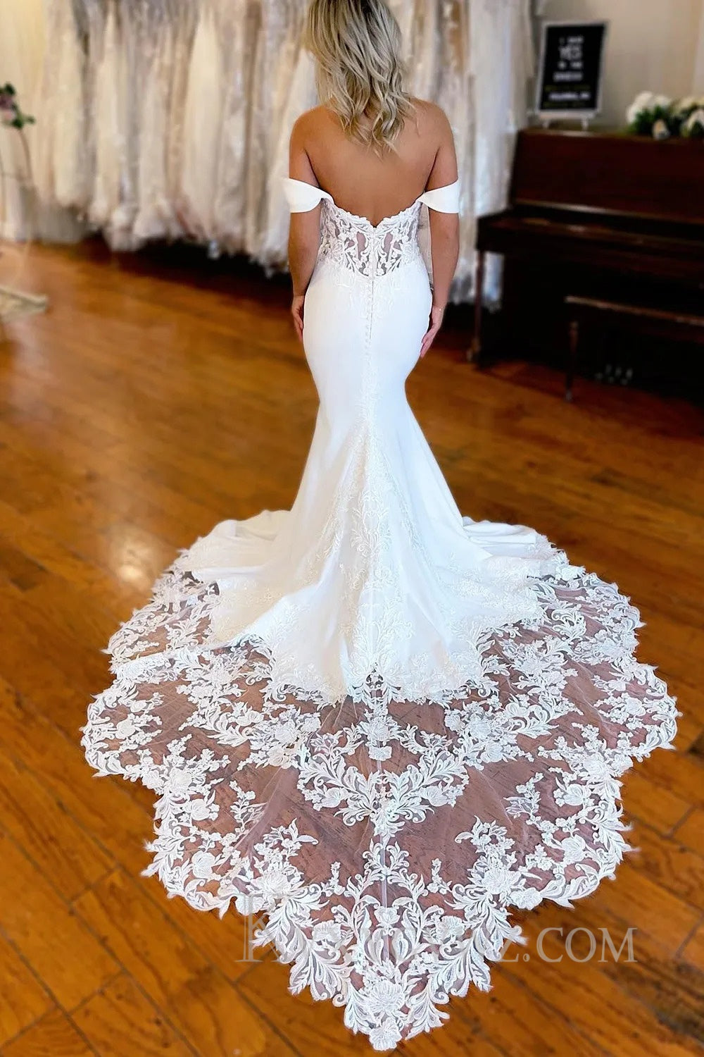 White Boho Mermaid Off the Shoulder Long Wedding Dress with Lace HS387