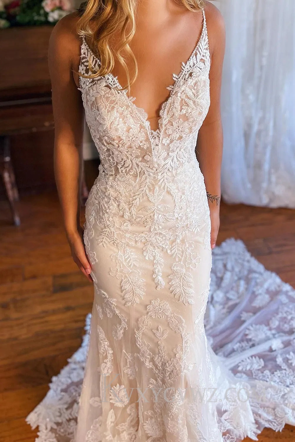 Ivory Mermaid Open Back Long Lace Wedding Dress HS389
