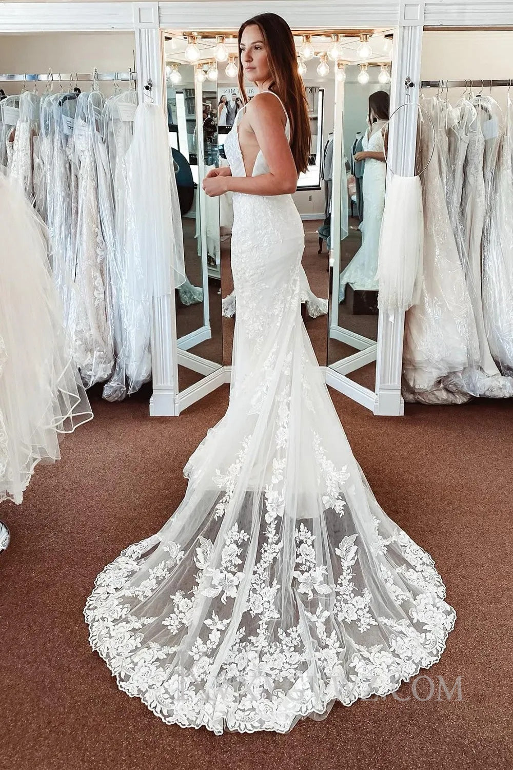 White Lace Mermaid Backless Long Wedding Dress HS390