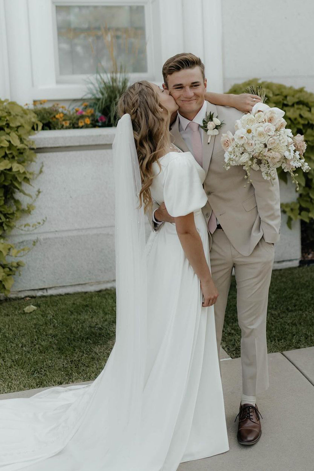Pastoral Style A Line V Neck Satin Wedding Dresses Gown with Sleeves HS989