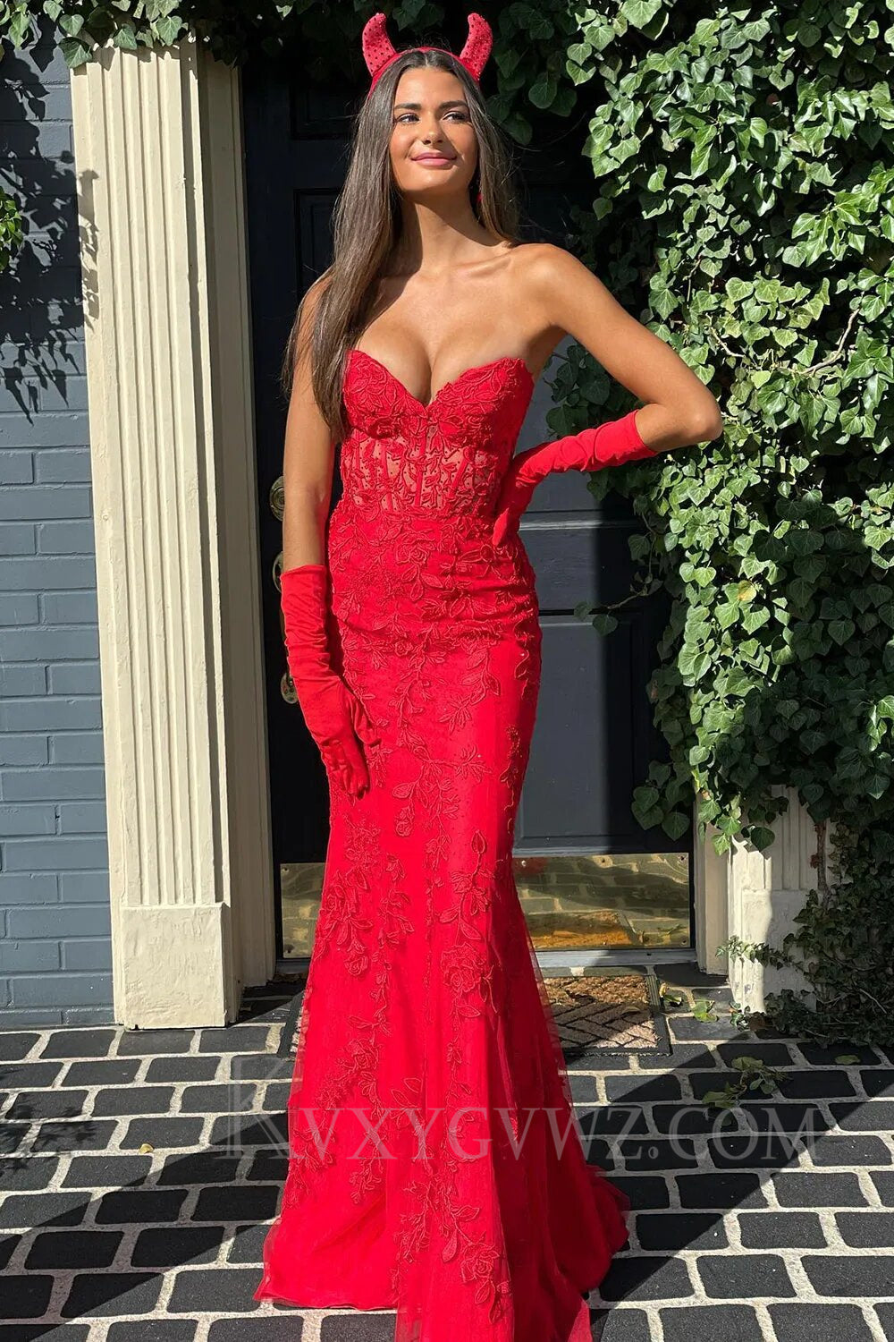 Purple Sweetheart Neck Mermaid Prom Dress With Appliques LF004