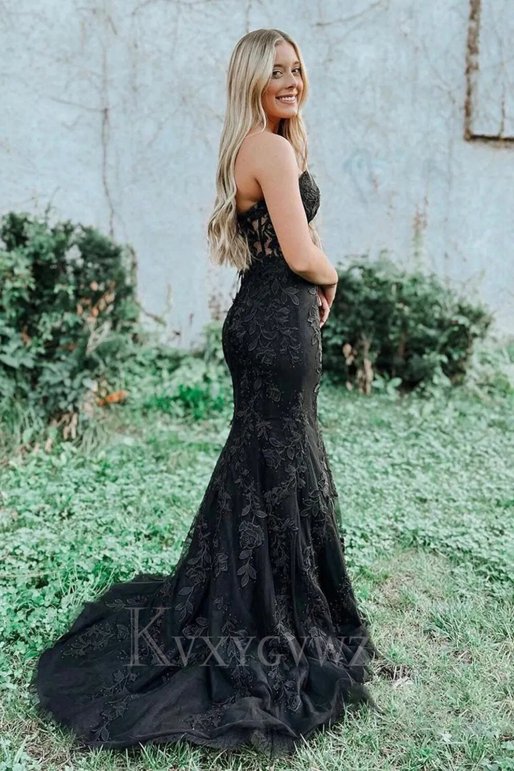 Purple Sweetheart Neck Mermaid Prom Dress With Appliques LF004