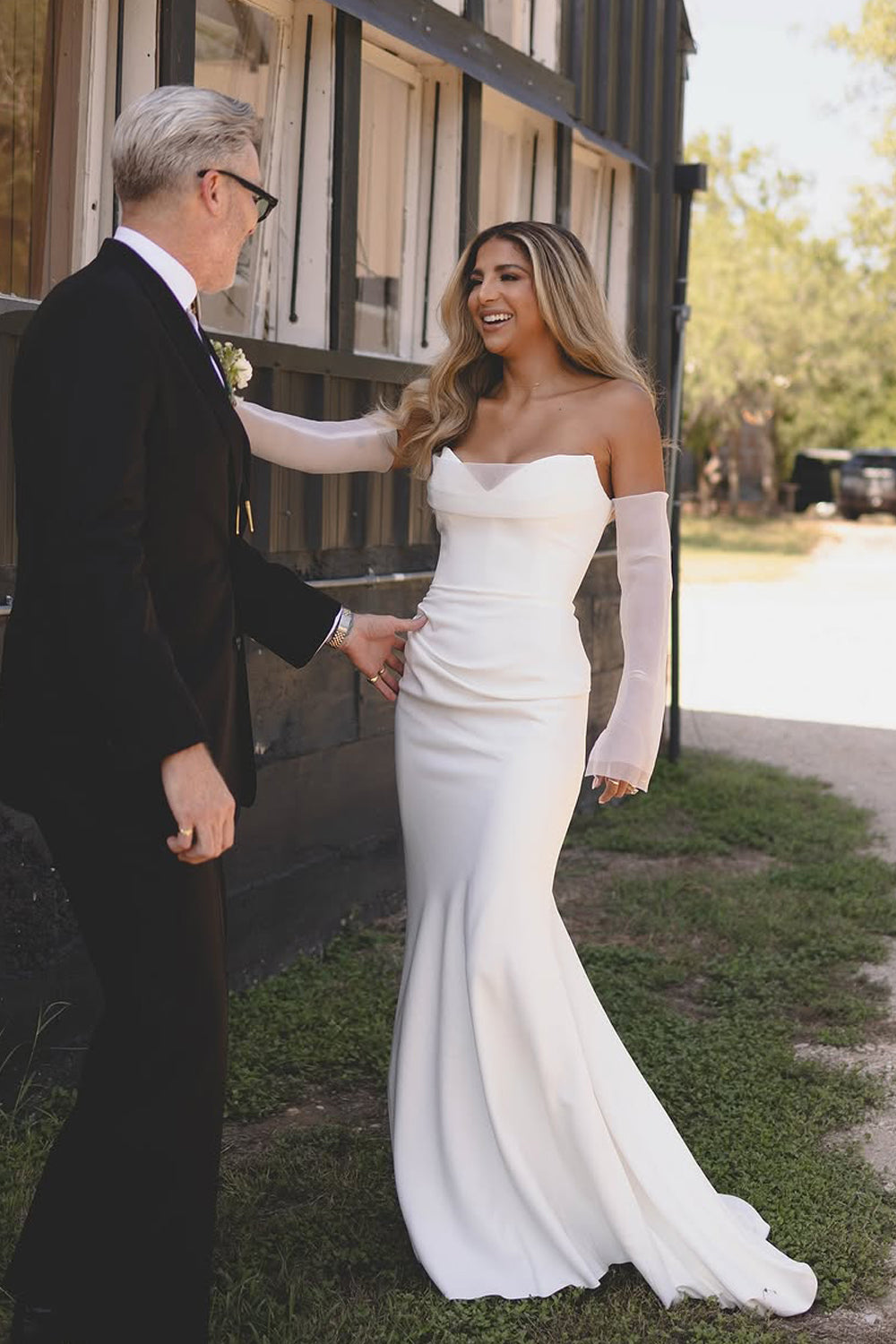Modern Mermaid Sweetheart Elastic Satin Wedding Dresses Gown with Long Sleeves HS866