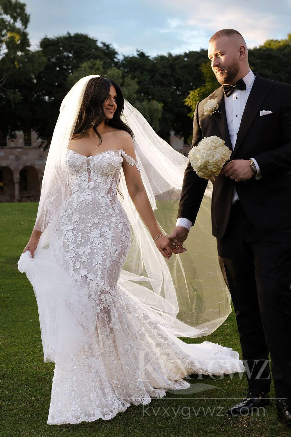 Romantic Lace Mermaid Wedding Dress with Stunning Floral Detailing HS421