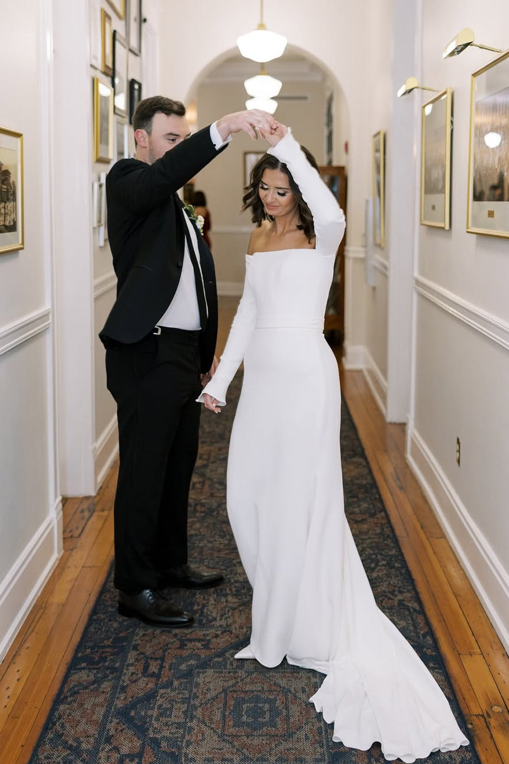 Chic Mermaid Off the Shoulder Elastic Satin Long Wedding Dresses Gown with Long Sleeves HS878
