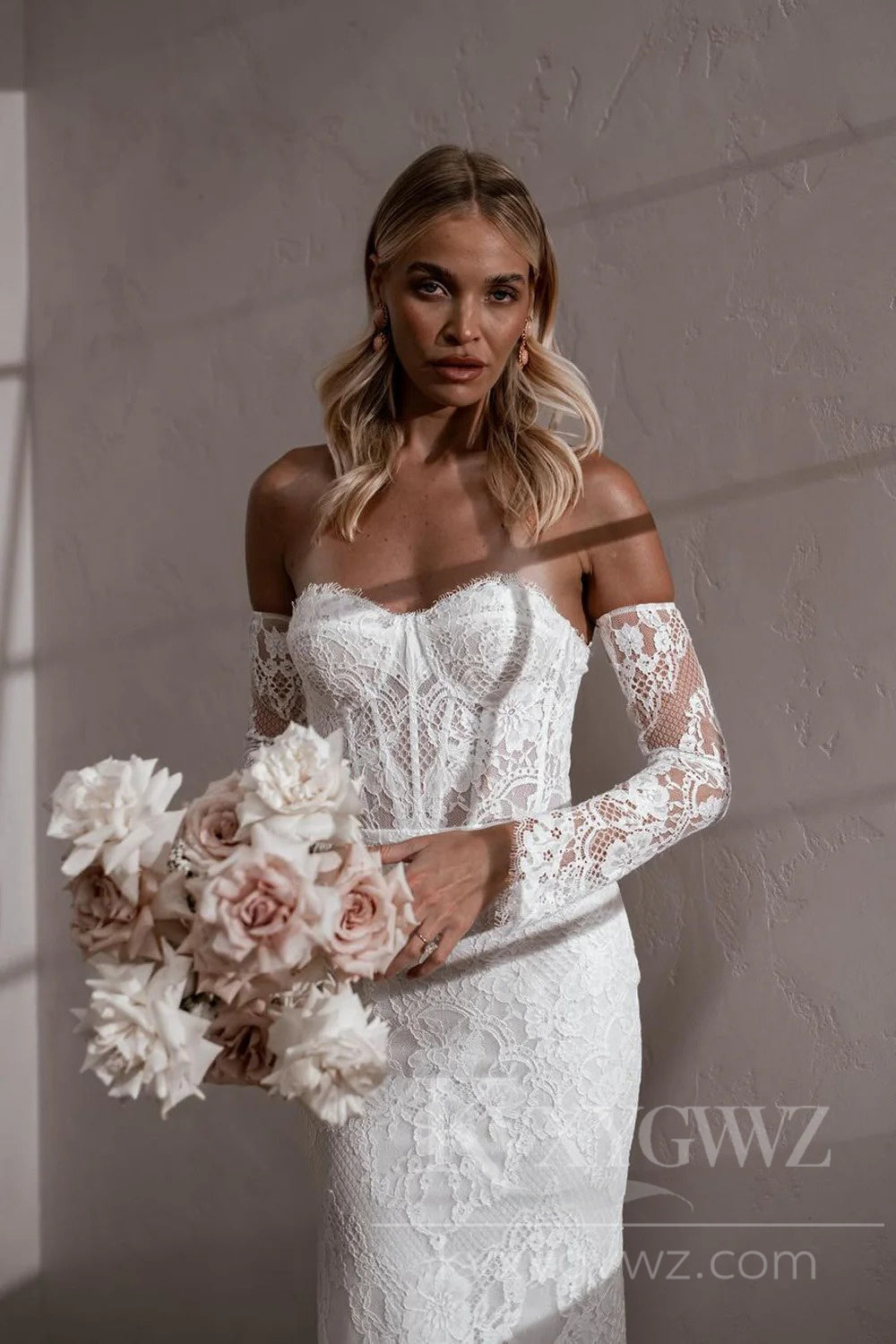 Elegant Off-Shoulder Lace Mermaid Wedding Dress with Long Sleeves Bridal Gown HS432
