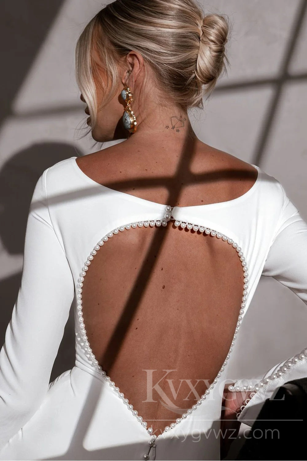 Elegant Satin Long Sleeve Mermaid Wedding Dress with Dramatic Train Bridal Gown HS440