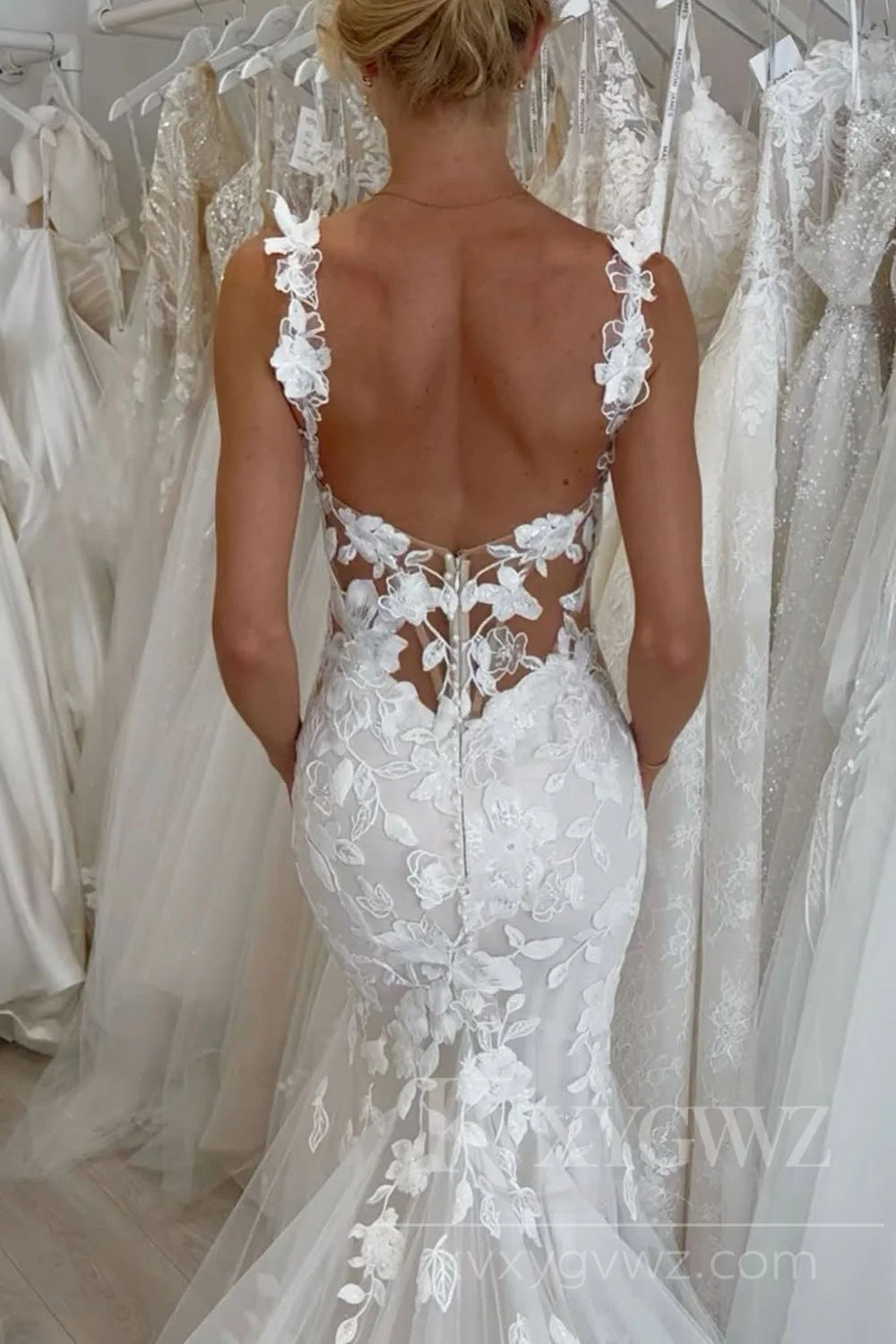 Lace Spaghetti Strap Mermaid Wedding Dress with Train Elegant Sweep Train Bridal Gown HS458