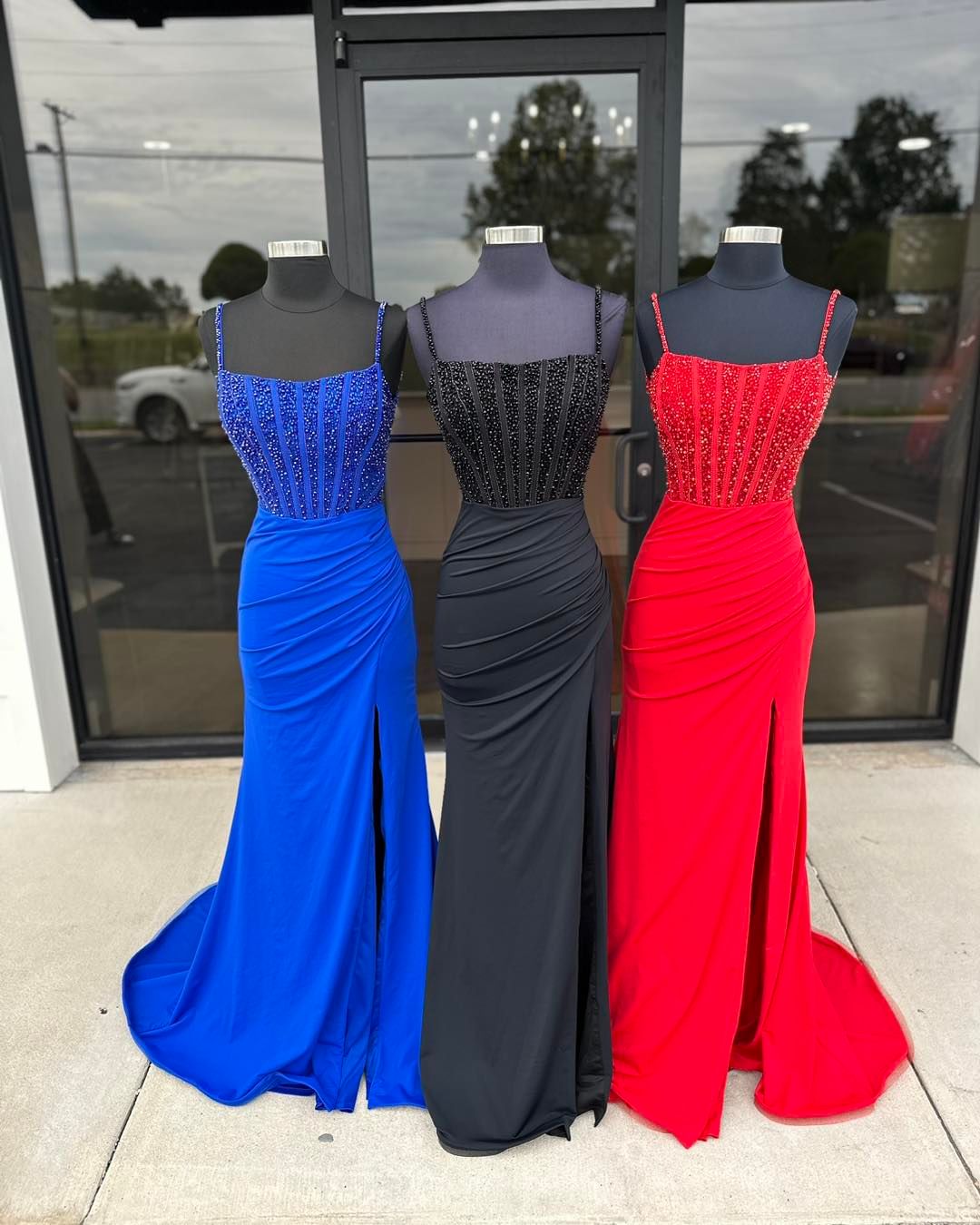 Elegant Red Mermaid Scoop Neck Satin Long Prom Dress Gown with Beading