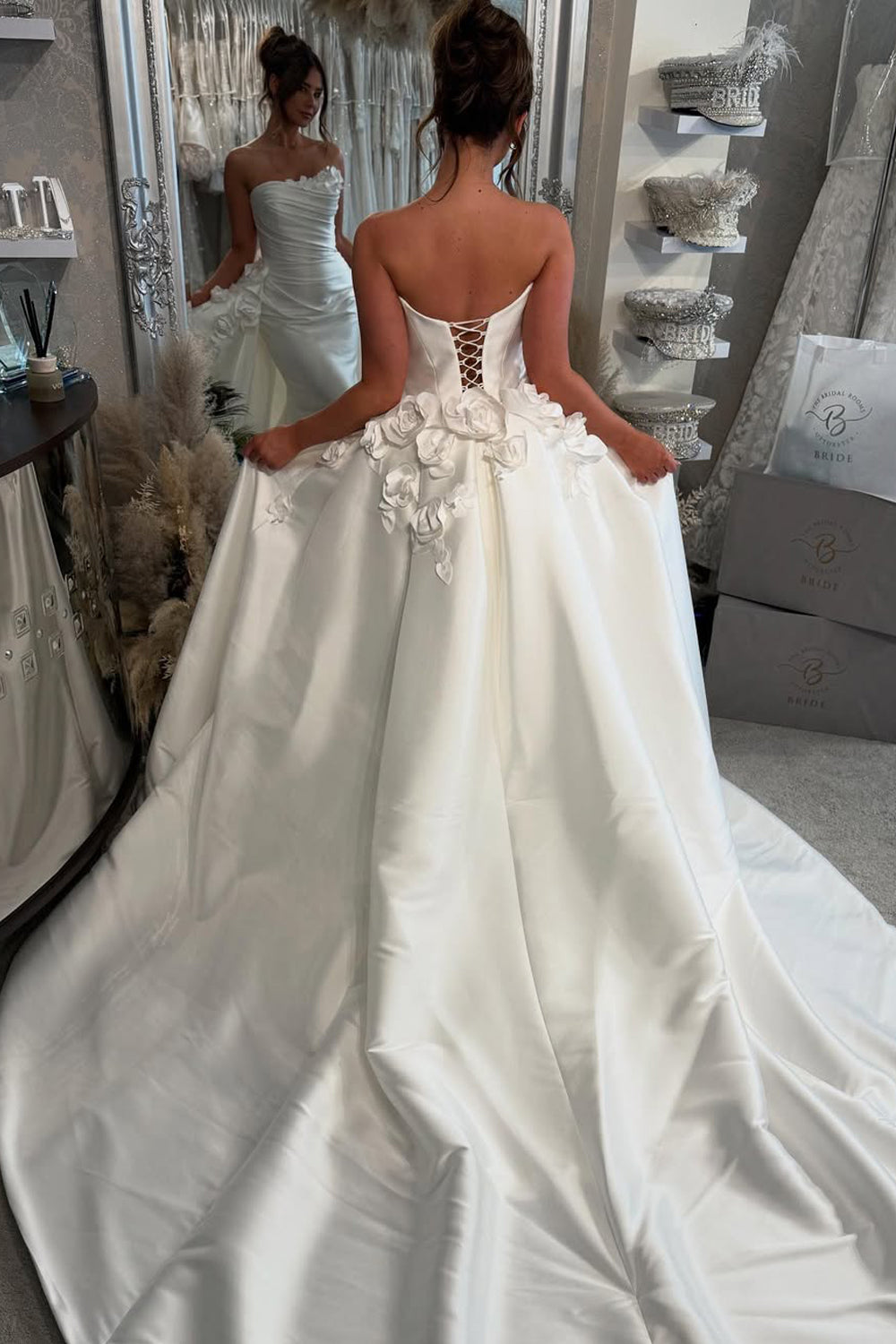 Dazzling Mermaid Strapless Satin Wedding Dresses Gown with Flowers HS793