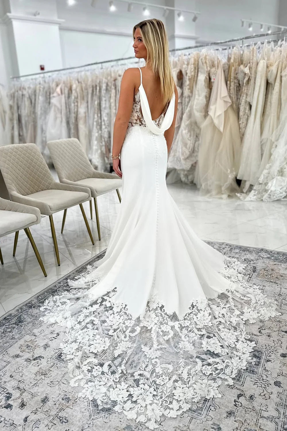 Elegant V-Neck Satin Lace Wedding Dress with Spaghetti Straps Bridal Gown HS473