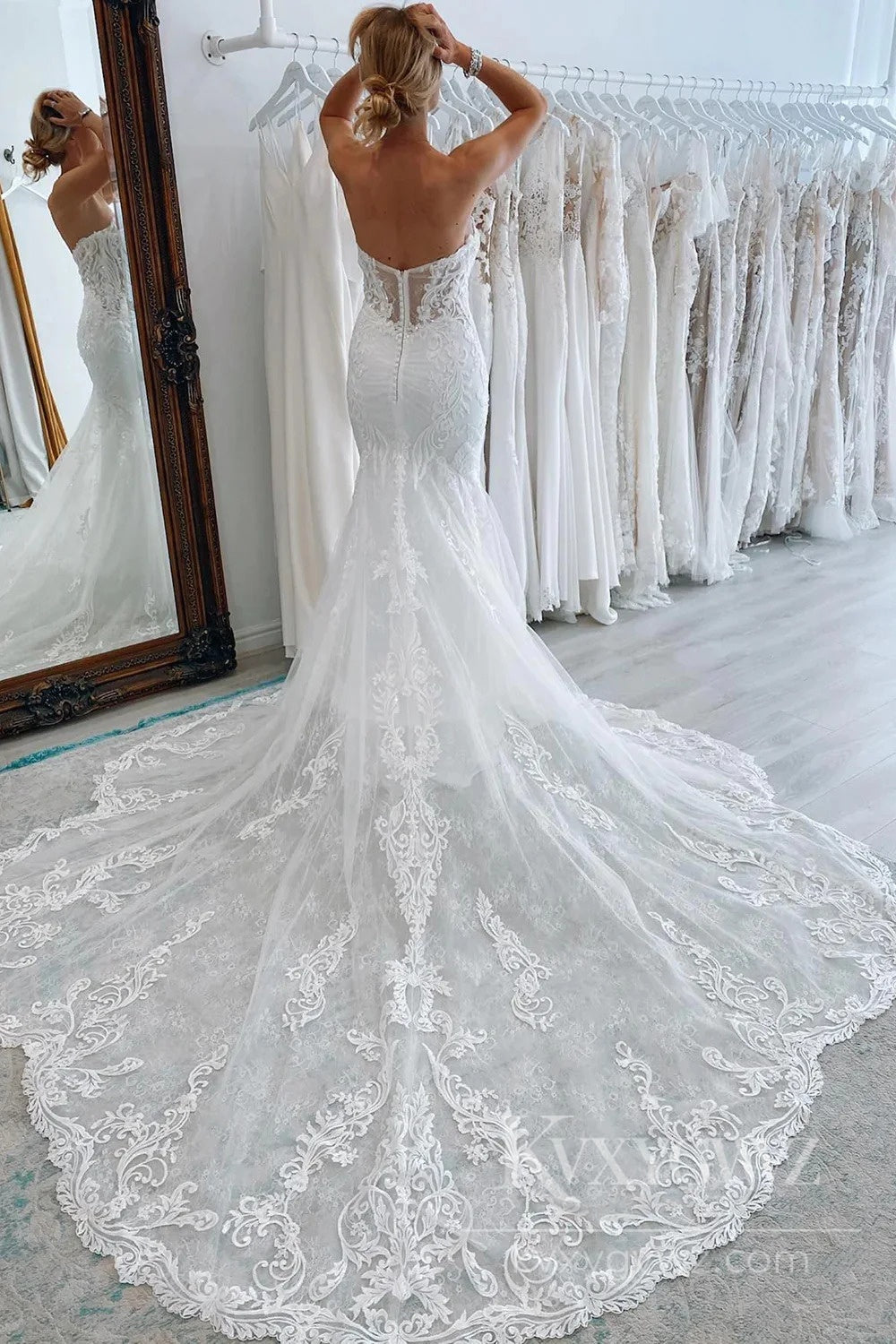 Elegant Off-the-Shoulder Lace Bridal Gown Mermaid Wedding Dress With Train HS489