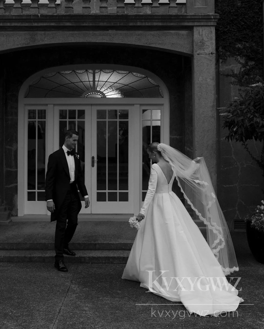 Elegant Long-Sleeves Satin Wedding Dress Sweep Train Bridal Gown HS494