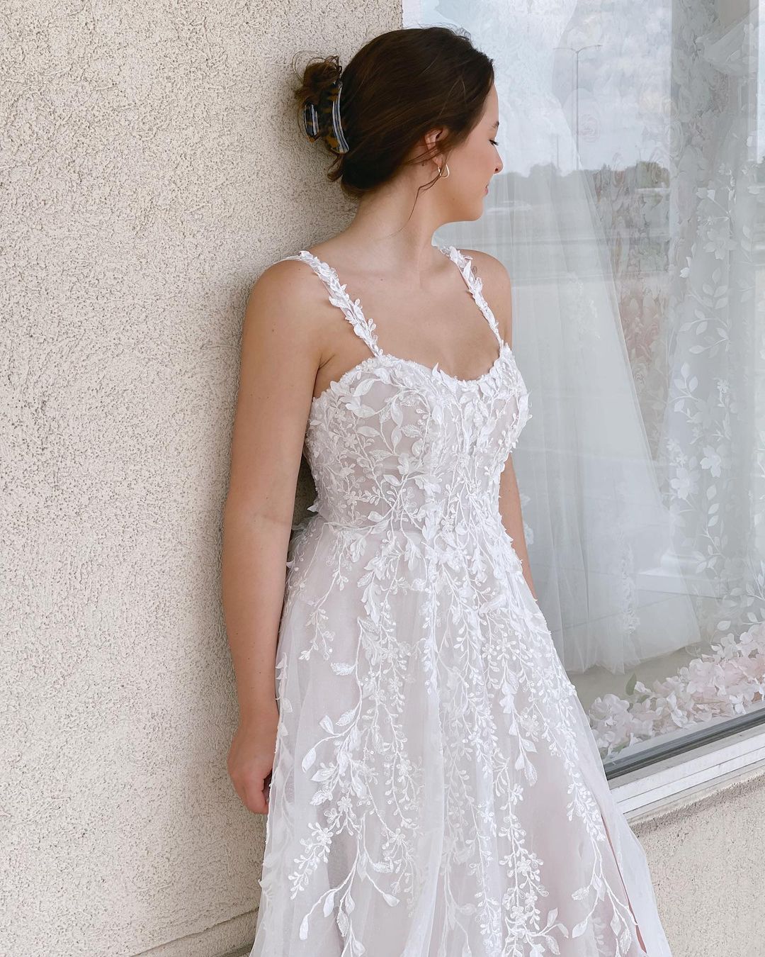 Glamorous A Line Sweetheart Tulle Wedding Dresses Gown with Appliques HS761