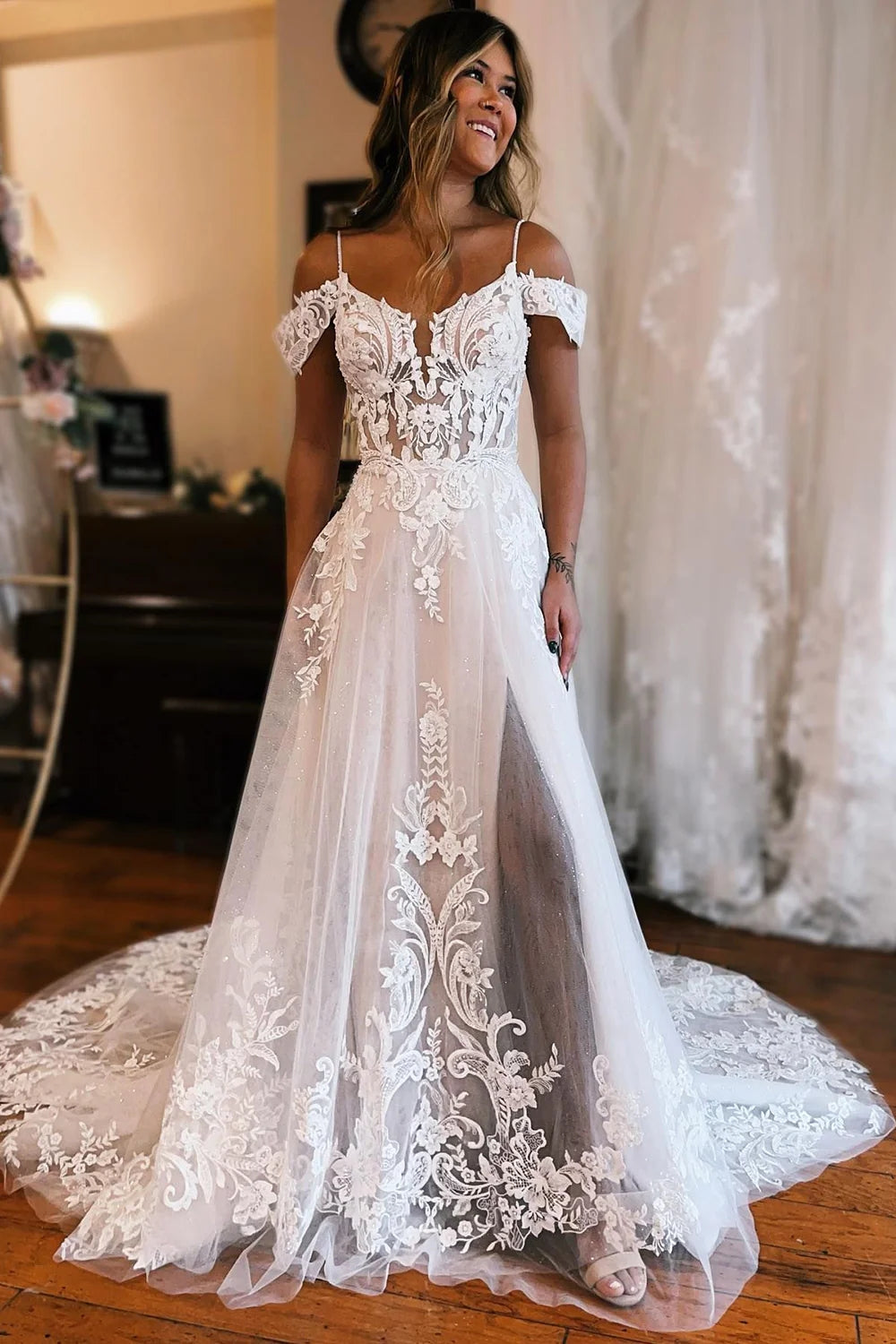 Gorgeous A-Line Cold Sleeves Tulle Lace Beach Wedding Dresses/Gowns HS23082711
