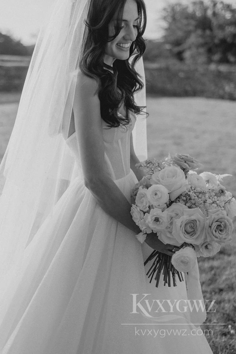 Romantic Sweetheart Tulle Wedding Dress with Corset Bodice and Train Bridal Gown HS502