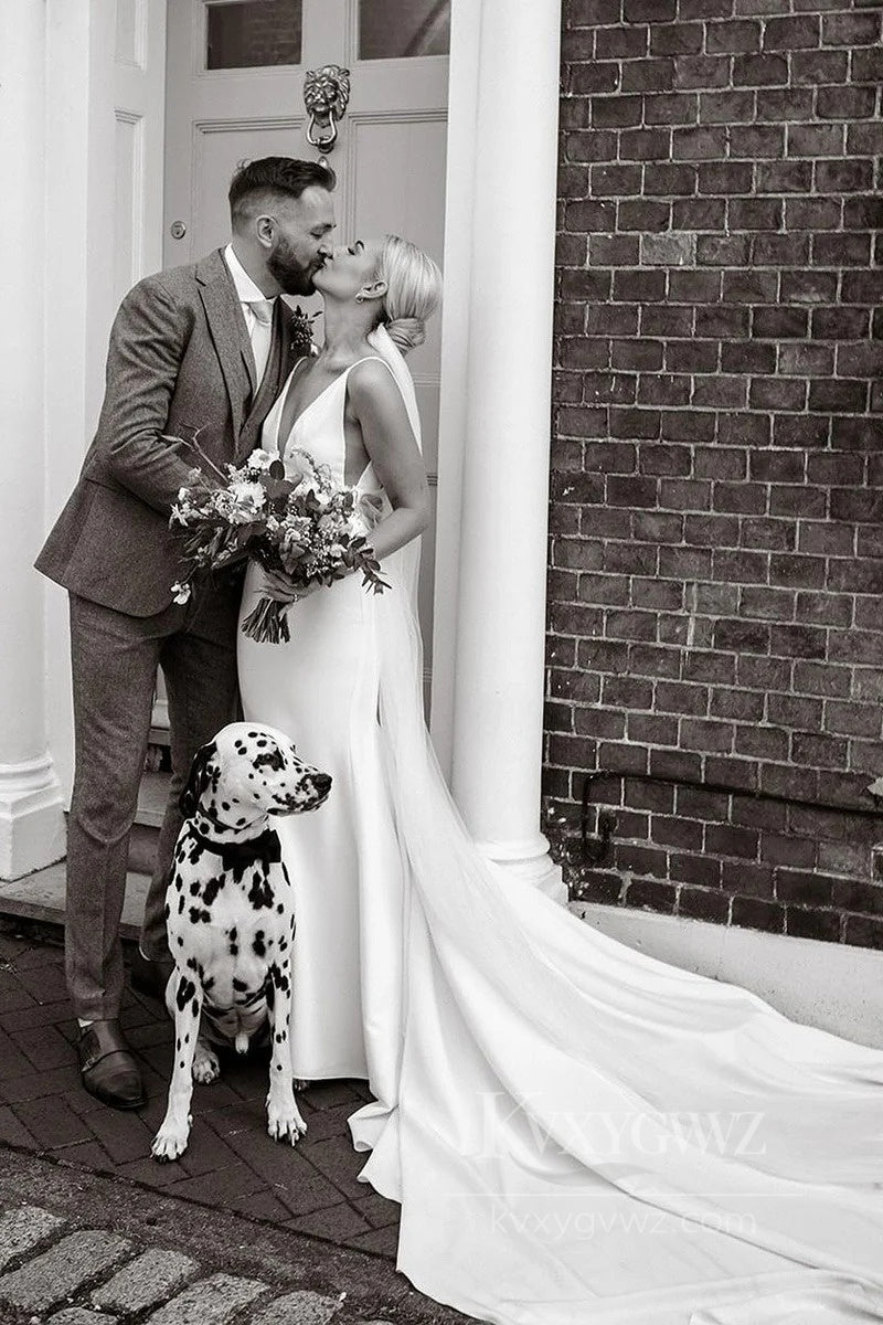 Elegant V-Neck Satin Mermaid Wedding Dress with Spaghetti Straps Bridal Gown HS522
