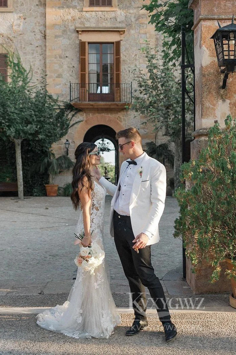 Boho-Inspired Lace Bridal Gown V-Neck Mermaid Wedding Dress HS533