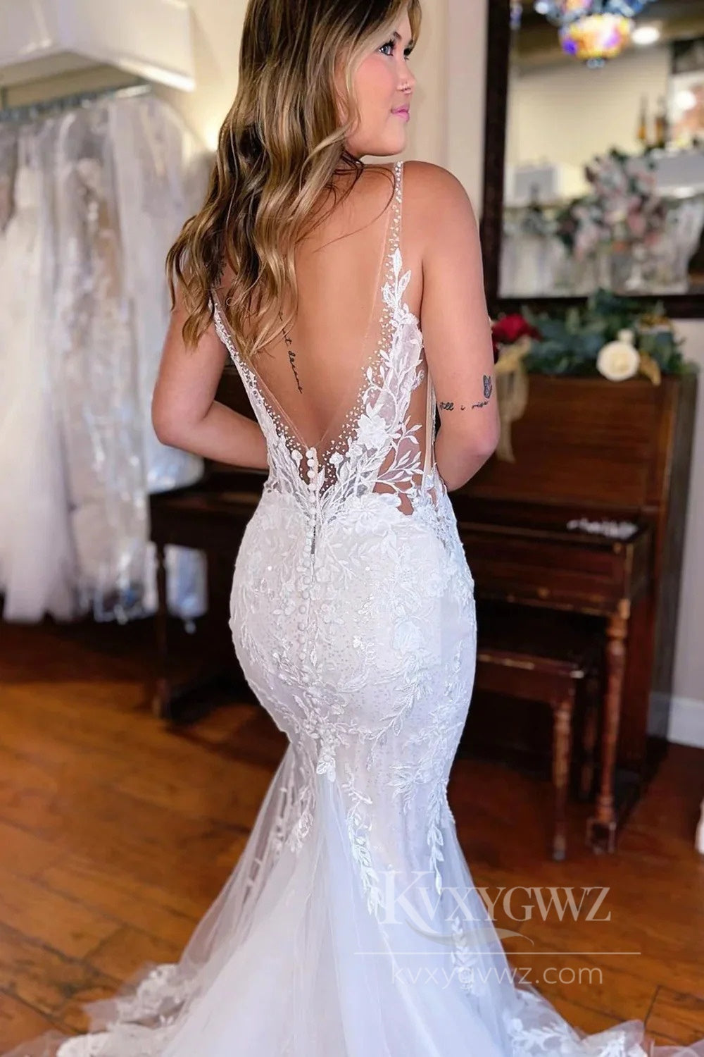 Enchanting V-Neck Lace Mermaid Wedding Dress with Dramatic Chapel Train Bridal Gown HS554