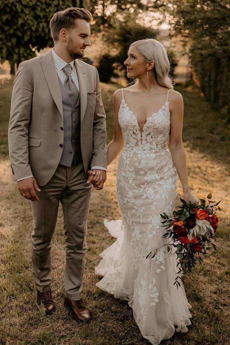 Glamorous Mermaid V Neck Tulle Wedding Dresses Gown with Appliques HS684