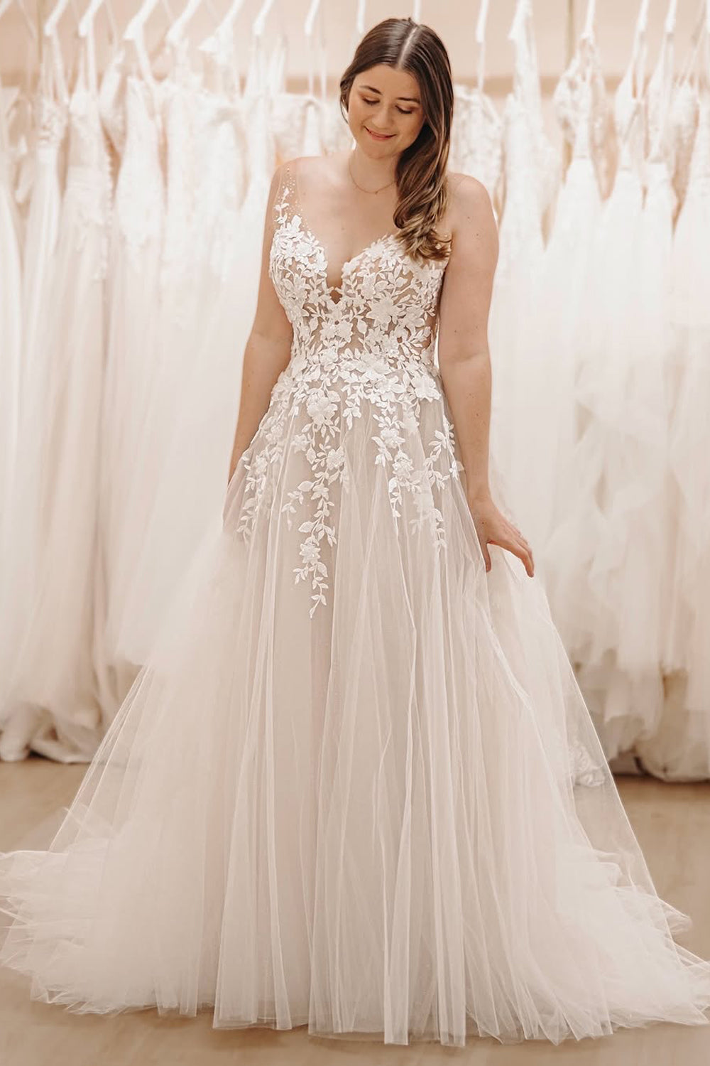 Pastoral Style A Line V Neck Tulle Long Wedding Dresses Gown with Appliques HS871