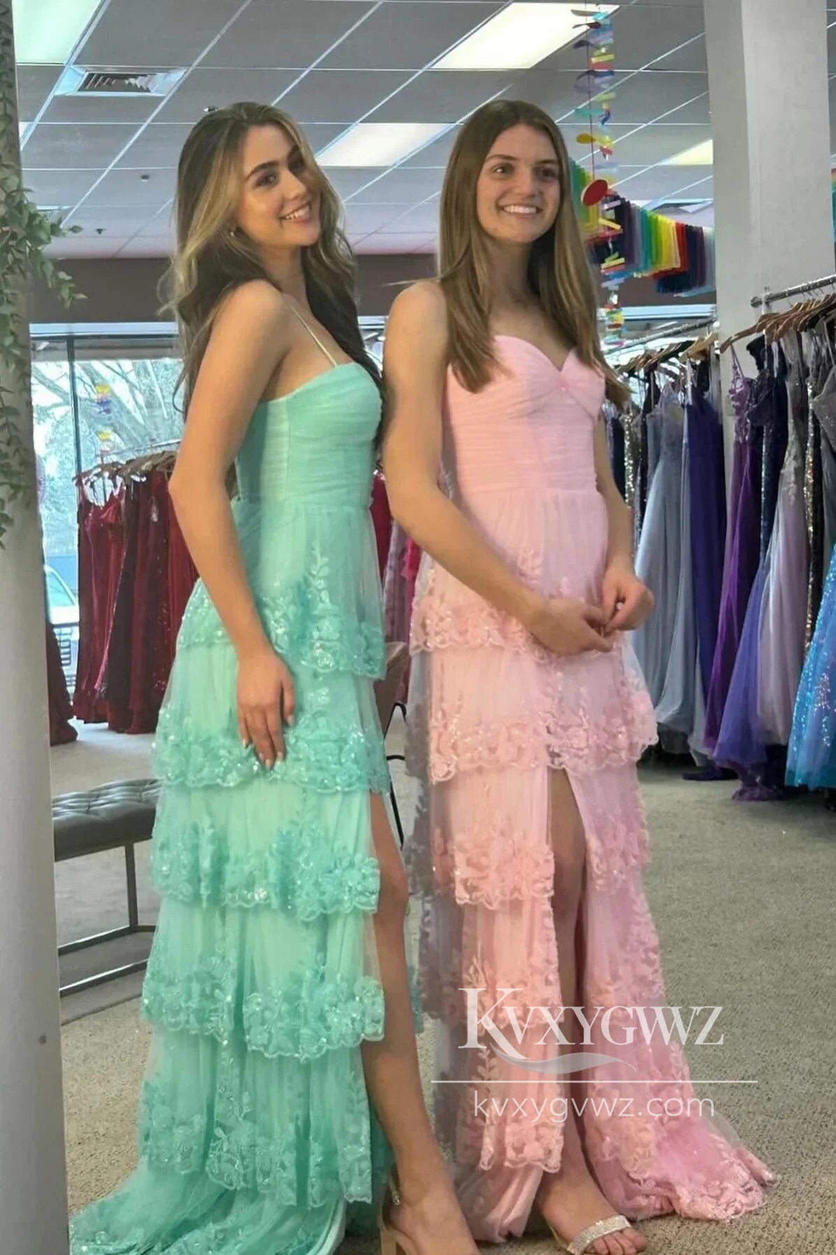 Charming A Line Sweetheart Evening Gown Pink Lace Appliques Prom Dress LF633