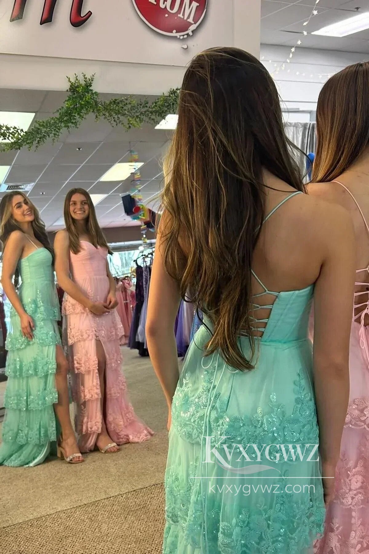 Charming A Line Sweetheart Evening Gown Pink Lace Appliques Prom Dress LF633