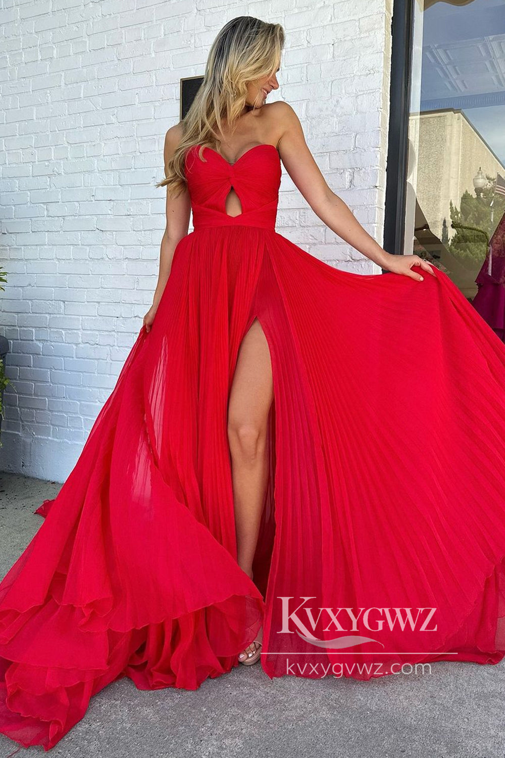 Charming A Line Sweetheart Evening Gown Pleat Chiffon Long Prom Dress with Slit LF634