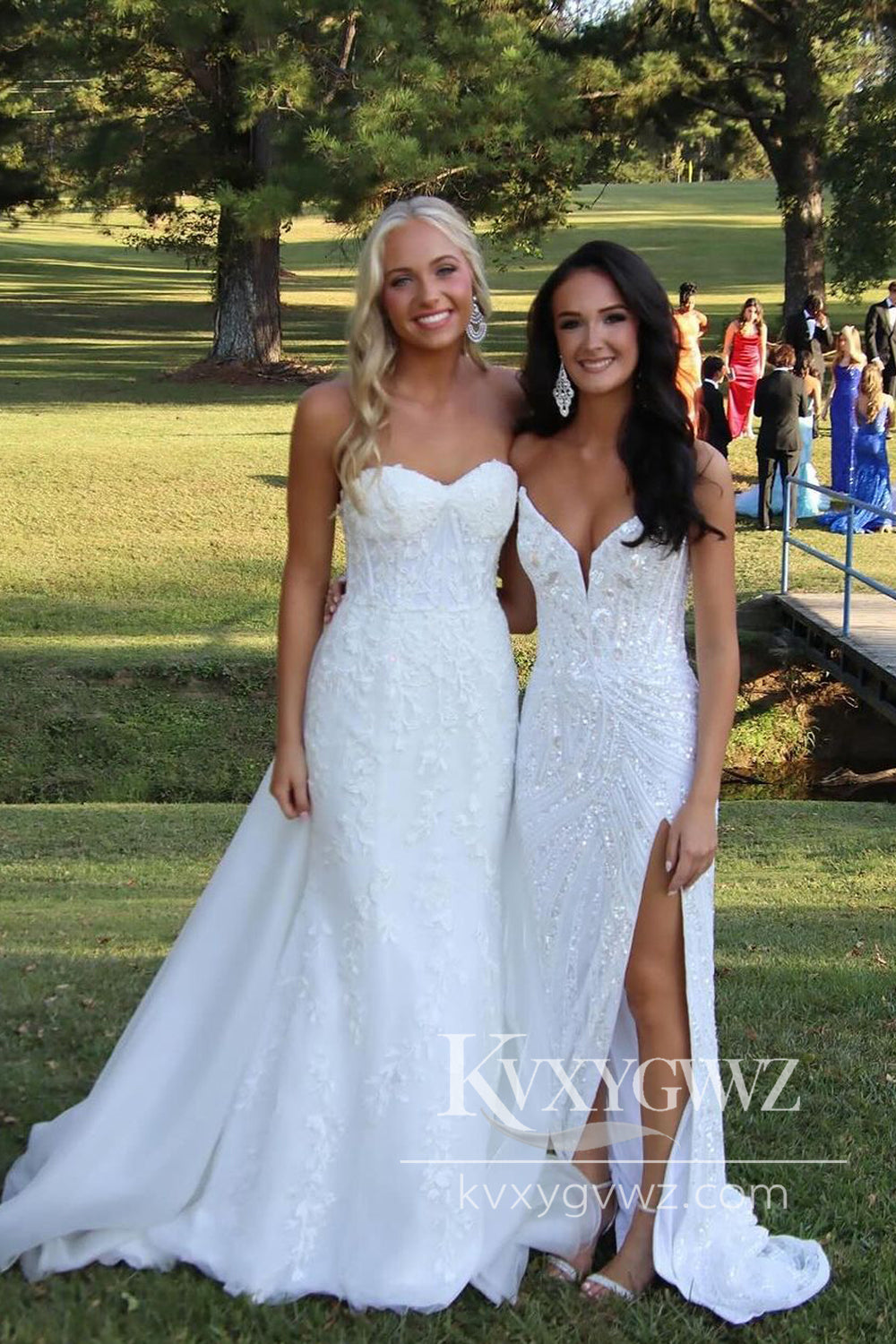 Charming Mermaid Evening Gown Sweetheart White Lace Appliques Long Prom Dress LF671