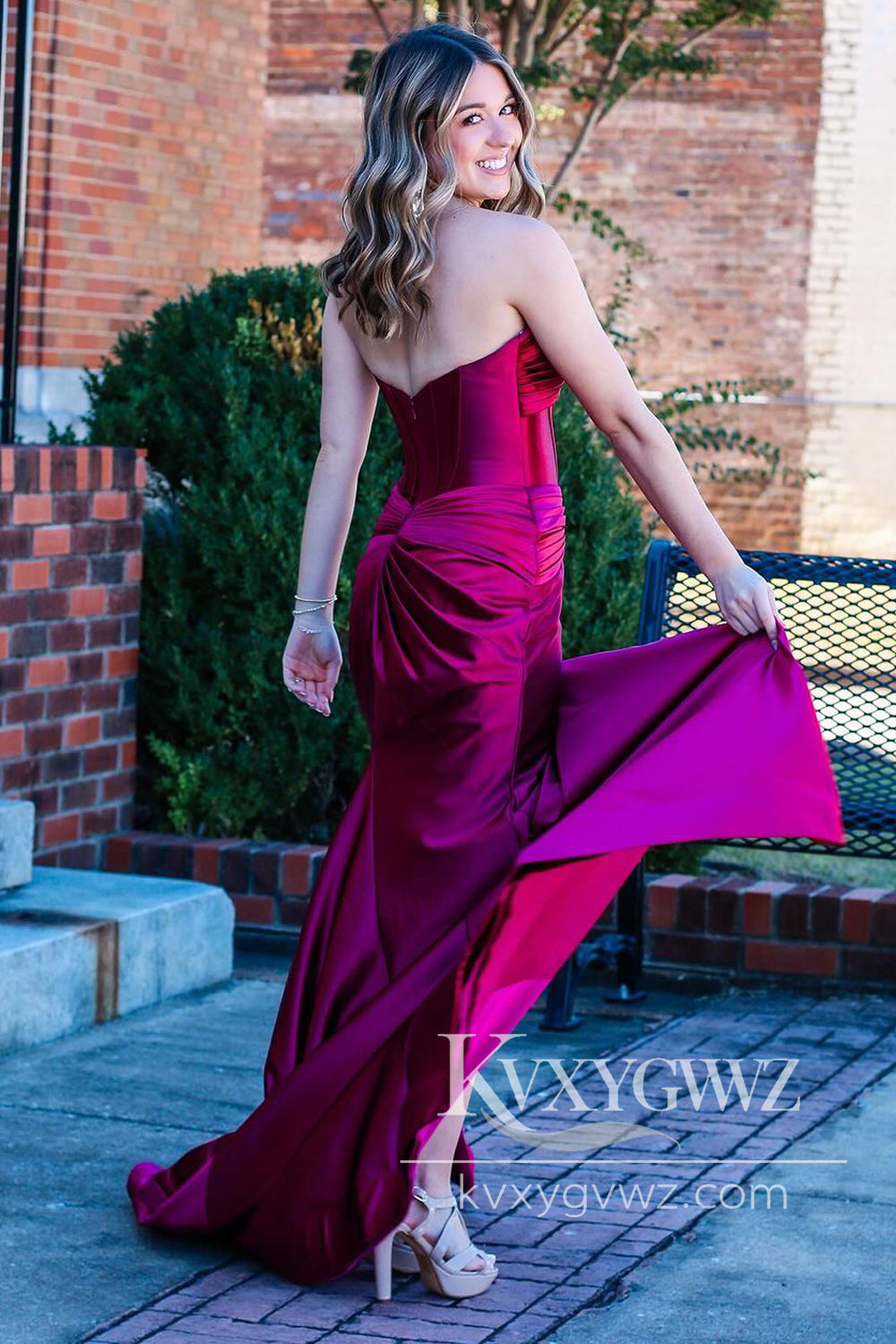 Charming Mermaid Evening Gown Sweetheart Hot Pink Satin Long Prom Dress with Slit LF680