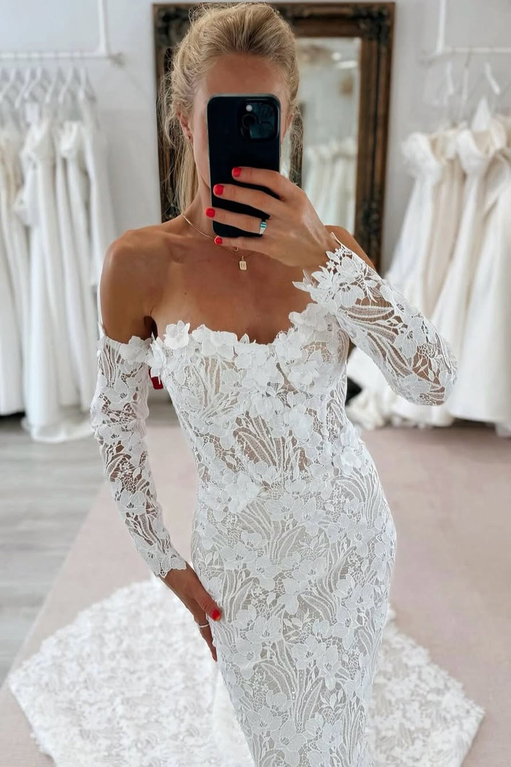 Graceful Mermaid Lace Long Wedding Dresses Gown with Appliques HS829
