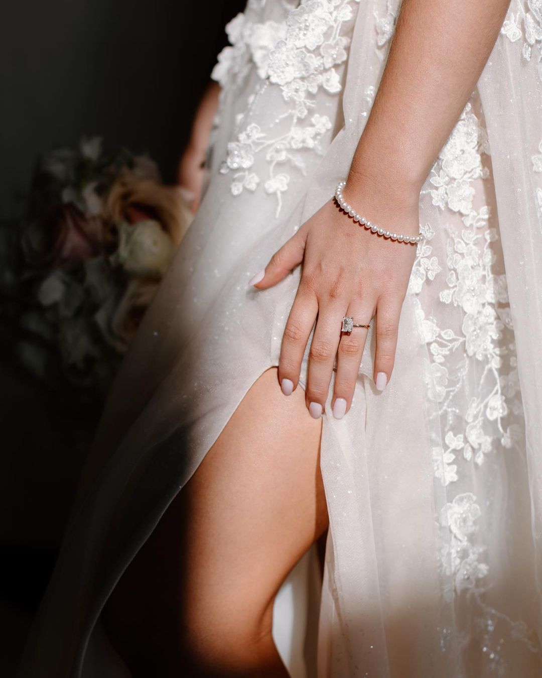 Pastoral Style A Line Sweetheart Tulle Wedding Dresses Gown with Appliques HS956