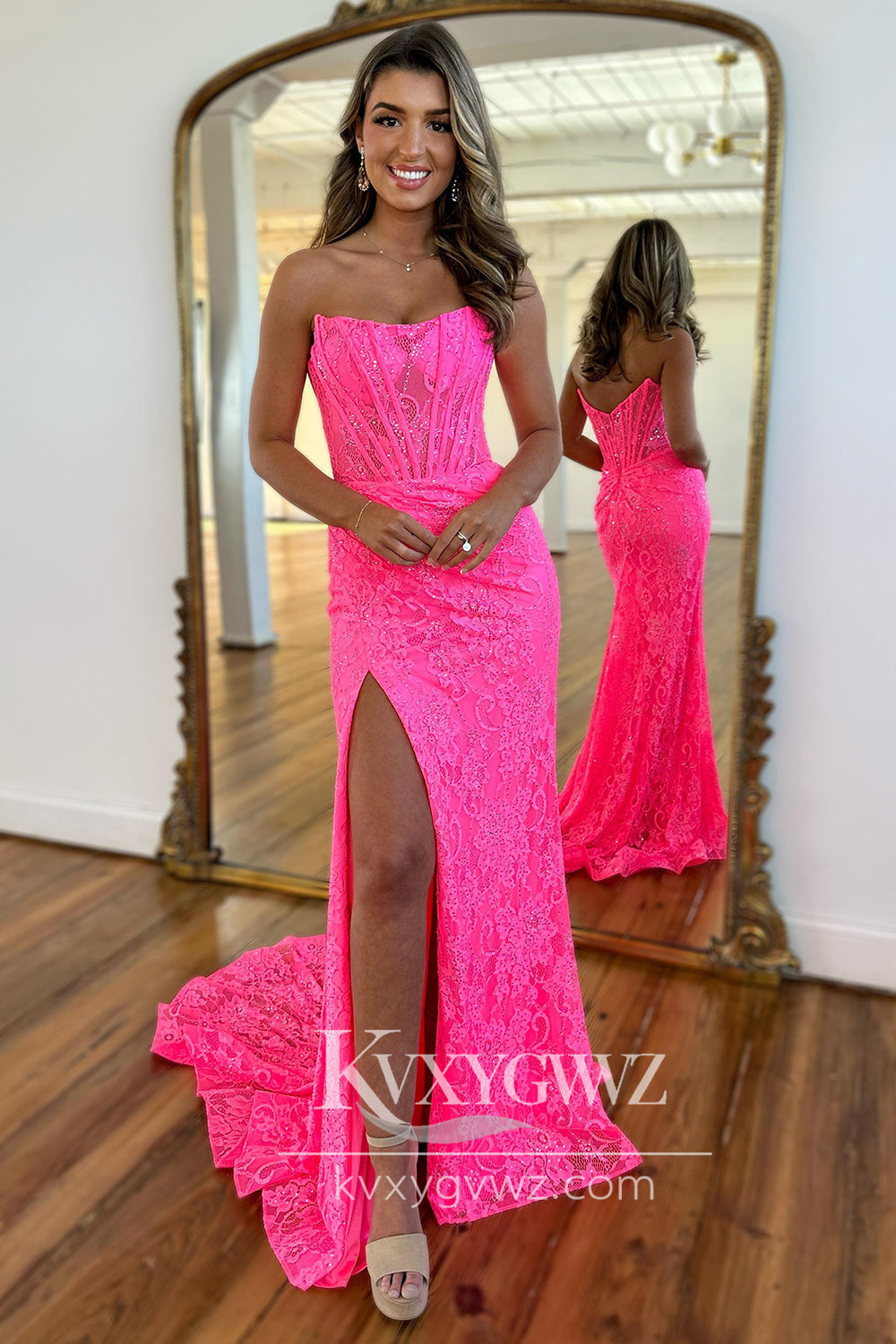 Charming Mermaid Evening Gown Scoop Neck Pink Lace Long Prom Dress with Slit LF710