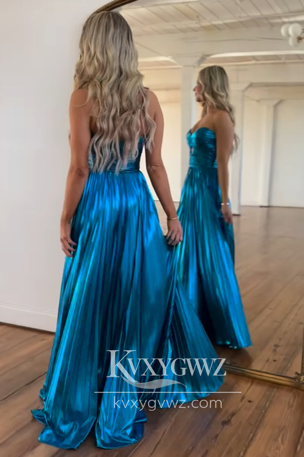 Stunning A Line Sweetheart Evening Gown Gold Pleated Prom Dress with Slit LF723