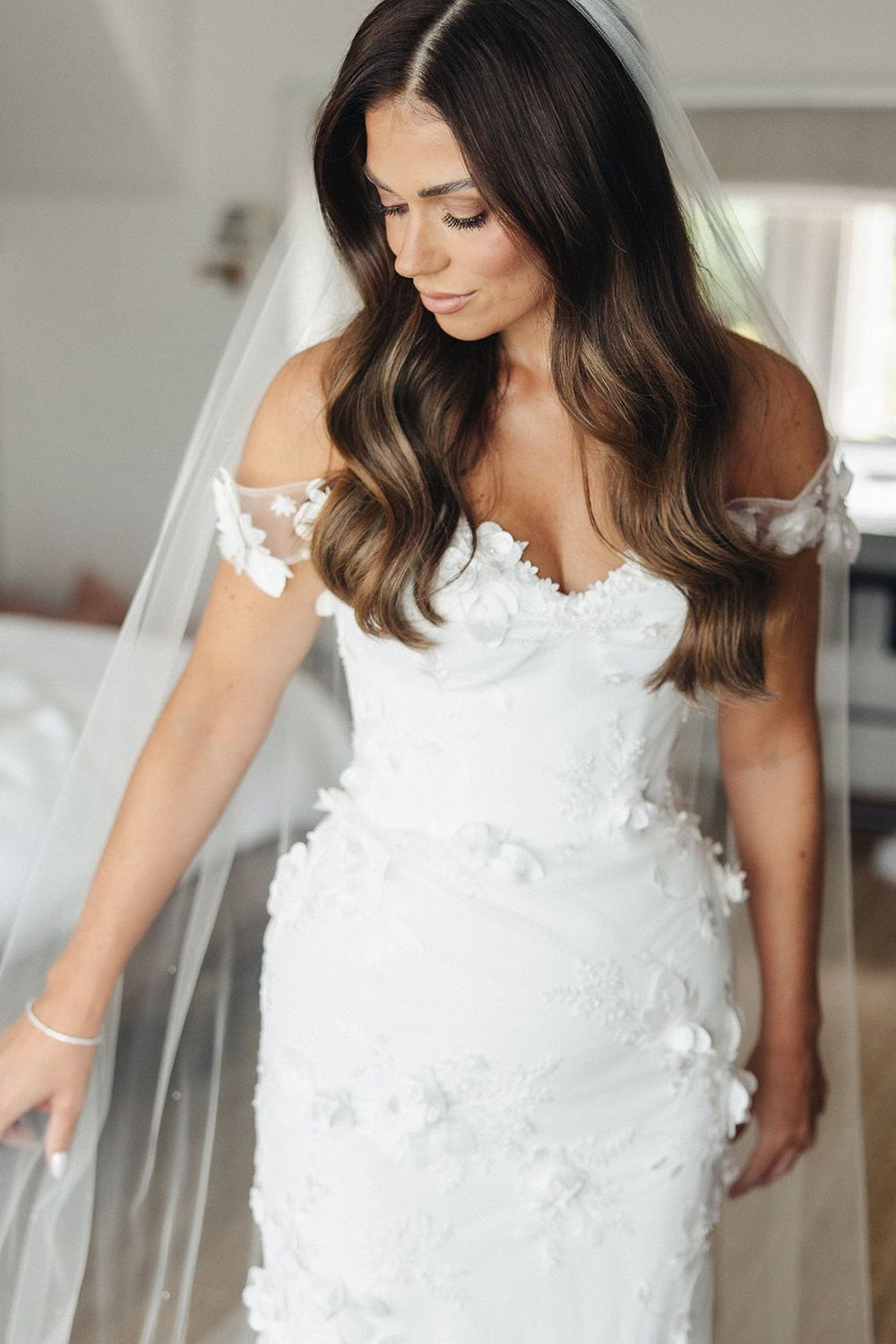 Glamorous Mermaid Off the Shoulder Lace Wedding Dresses Gown HS856